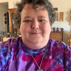 Meet your Posher, Laurie